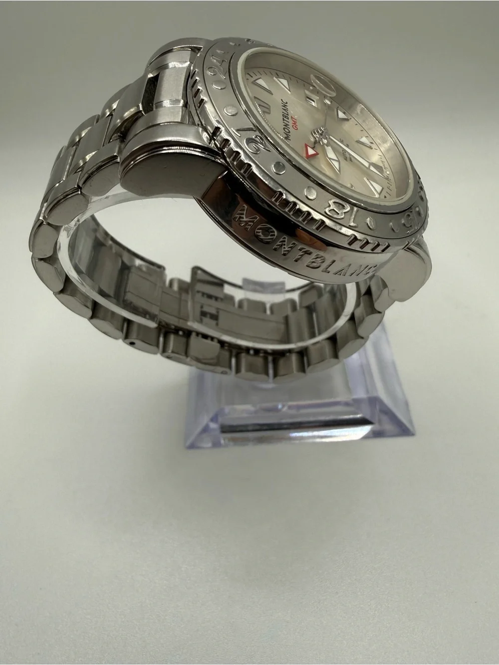 Montblanc 7061 Automatic GMT 41.5mm